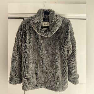 ❄ Dylan Los Angeles Faux Fur Pullover – Medium – Luxe & Cozy ❄